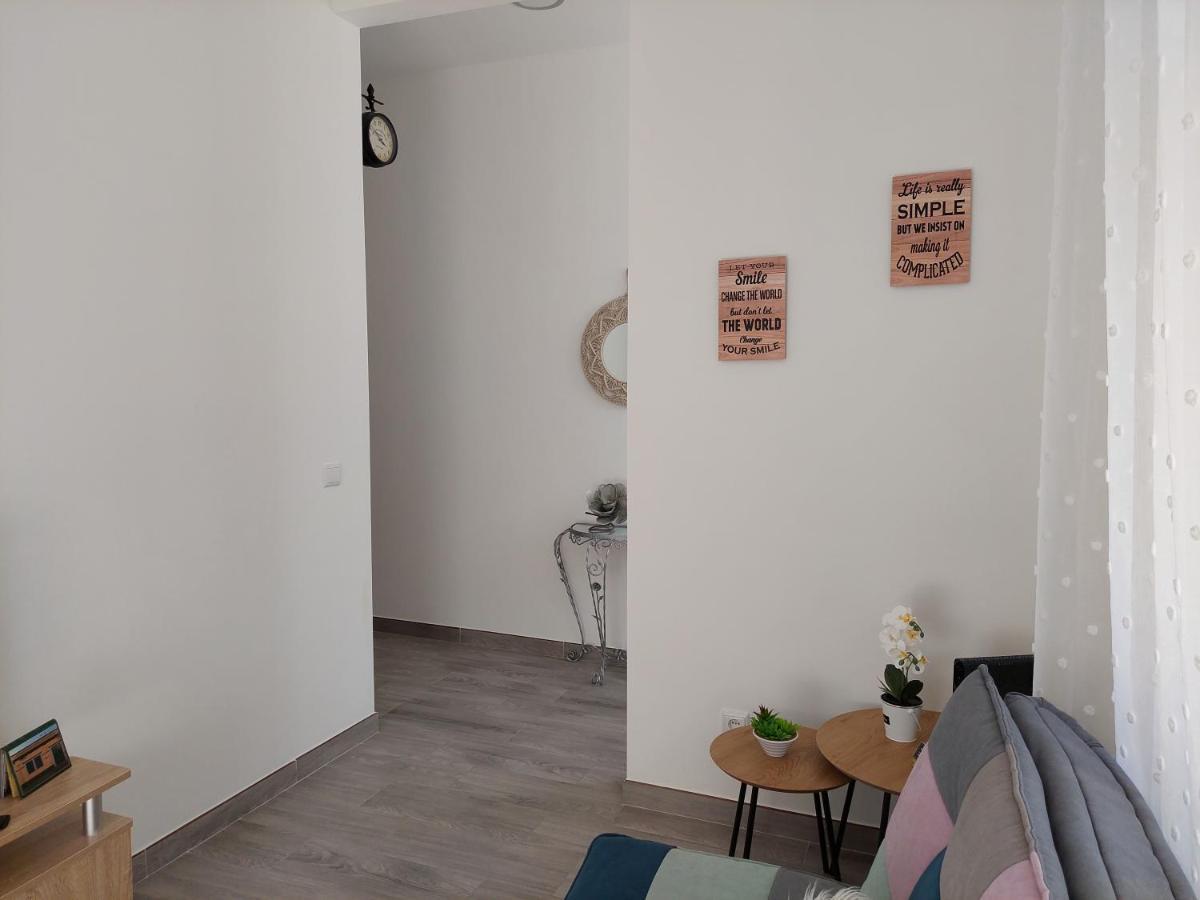Casa Amarela: Conforto E Localizacao Perfeita! Faro Kültér fotó