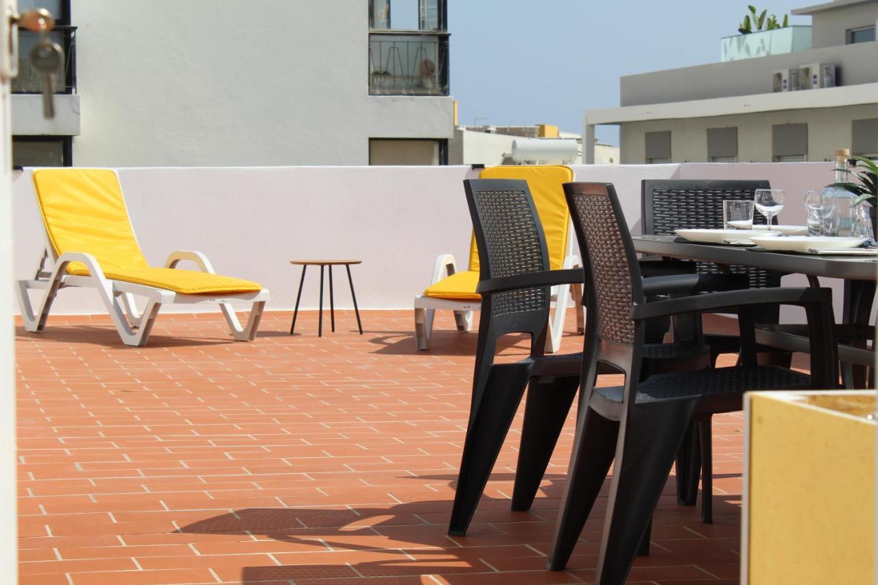 Casa Amarela: Conforto E Localizacao Perfeita! Faro Kültér fotó