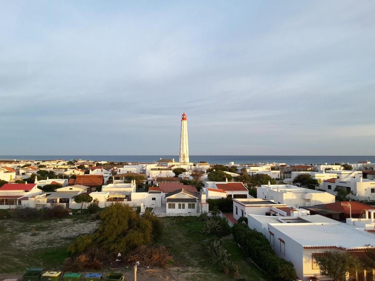 Casa Amarela: Conforto E Localizacao Perfeita! Faro Kültér fotó